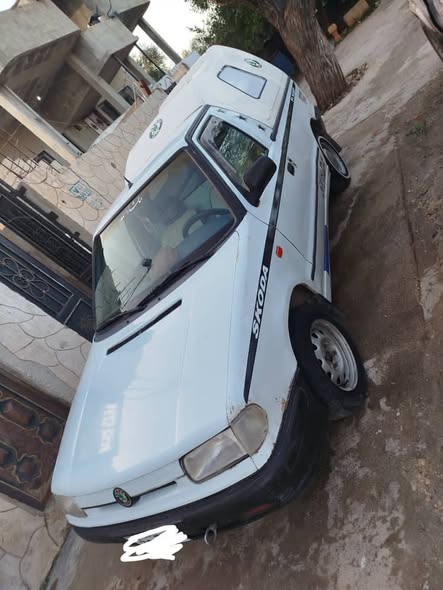 سكودا بيك اب 1996 - صورة 1