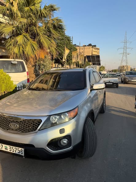 كيا سيرنتو 2010 - صورة 3