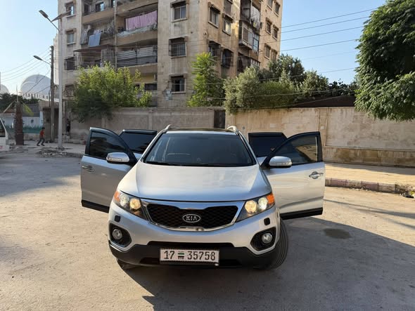 كيا سيرنتو 2010 - صورة 4