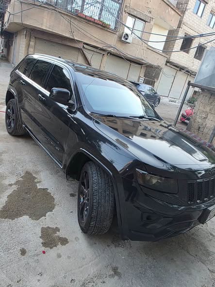 جيب شيروكي 2015 - صورة 1