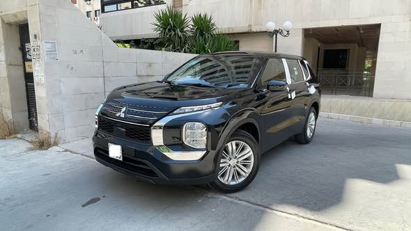 ميتسوبيشي أوتلاندر 2024 - صورة 1