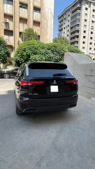 ميتسوبيشي أوتلاندر 2024 - صورة 3