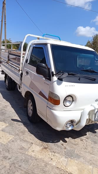 هيونداي H100 2001 - صورة 4