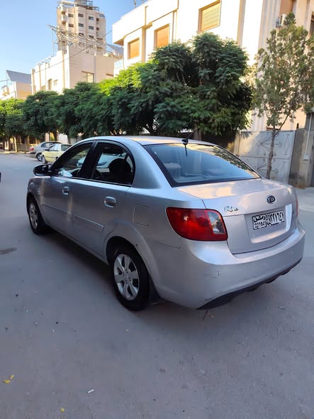كيا ريو 2011 - صورة 5