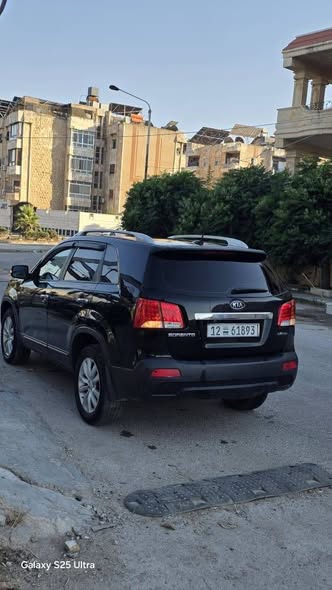 كيا سورينتو 2010 - صورة 2