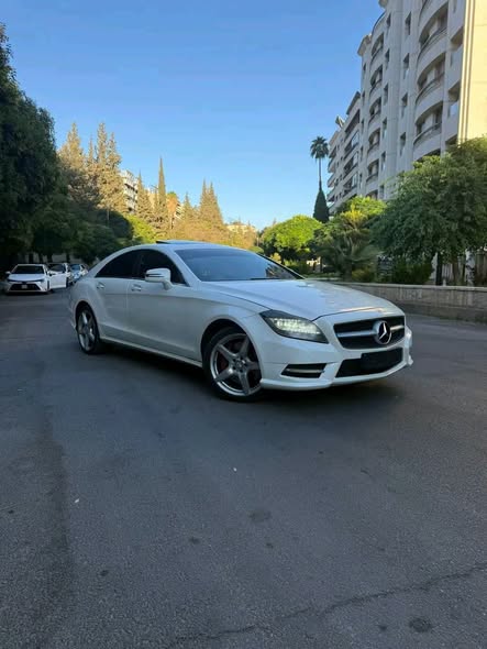 مرسيدس CLS 500 2012 - صورة 2