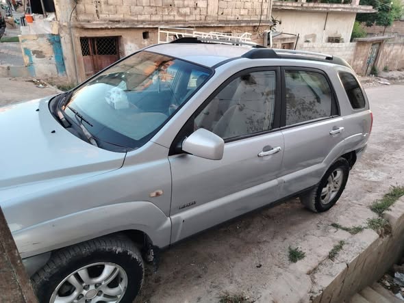 كيا سبورتاج 2005 - صورة 2