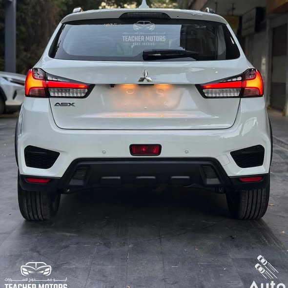 ميتسوبيشي ASX 2025 - صورة 1