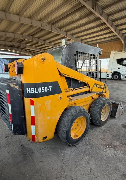 هيونداي HSL 650 2014 - صورة 2