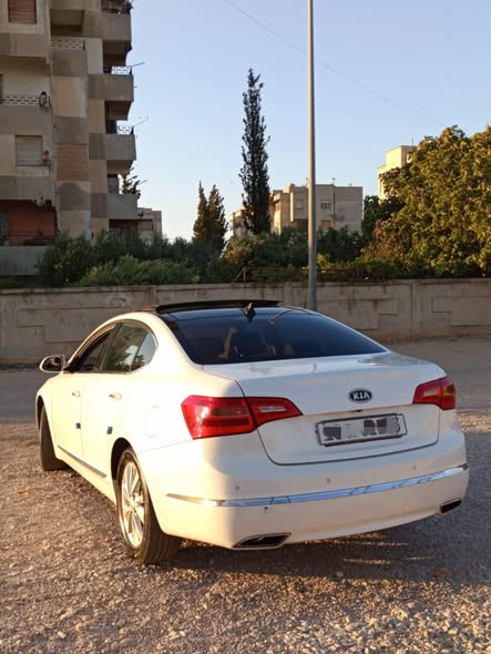 كيا كادينزا 2012 - صورة 2