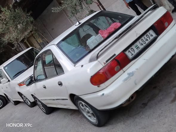 ميتسوبيشي لانسر 1993 - صورة 4