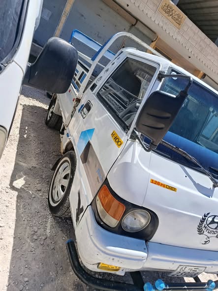 هونداي H-100 1996 - صورة 1