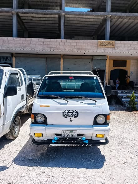 هونداي H-100 1996 - صورة 4