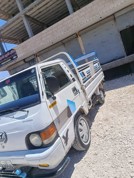 هونداي H-100 1996 - صورة 5