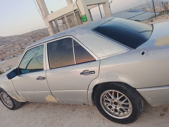 مرسيدس 300 2001 - صورة 1