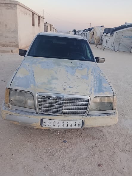 مرسيدس 300 2001 - صورة 2