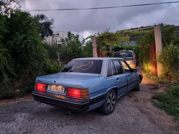 مازدا 929 1983 - صورة 2