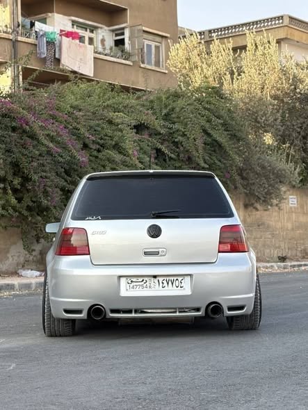 فولكس فاجن جولف 2002 - صورة 3