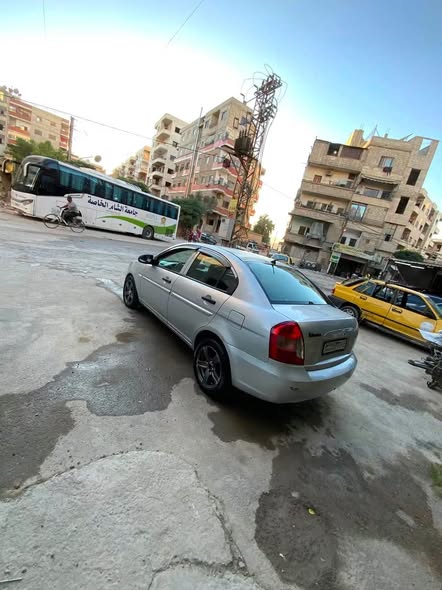 هيونداي فيرنا 2007 - صورة 3