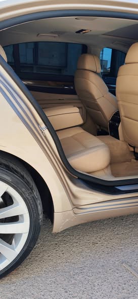 بي إم دبليو 740li 2011 - صورة 5