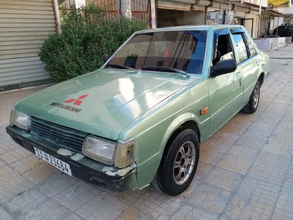 ميتسوبيشي لانسر 1983 - صورة 3