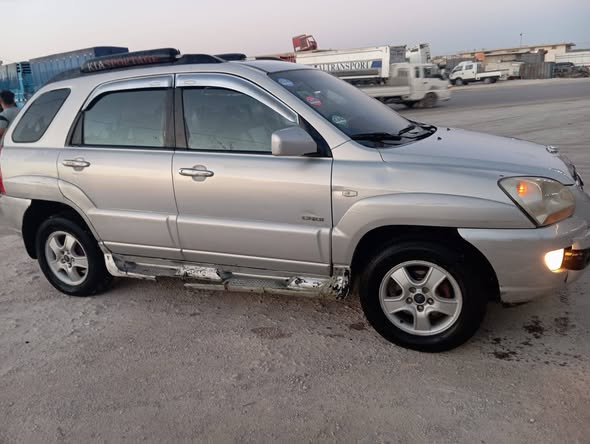 كيا سبورتاج 2005 - صورة 2