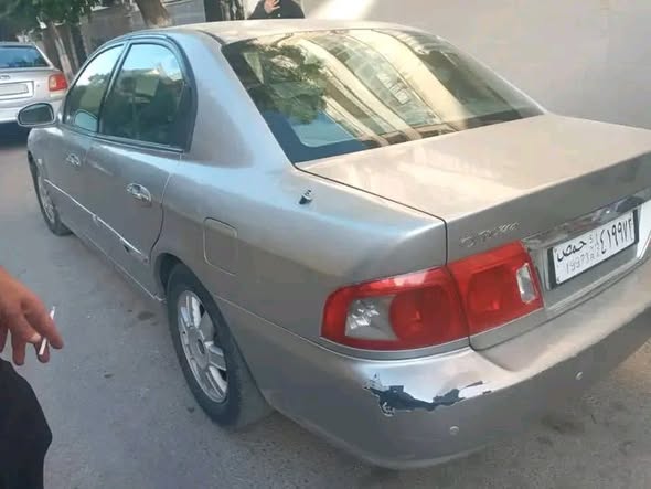 كيا اوبتما 2004 - صورة 2