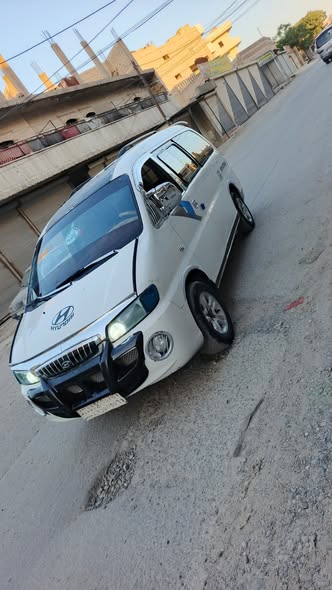 هيونداي H-1 1999 - صورة 2
