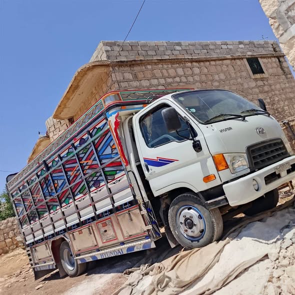 هيونداي HD72 2004 - صورة 1