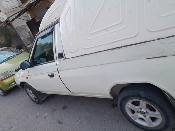 سكودا بيك آب 1996 - صورة 4