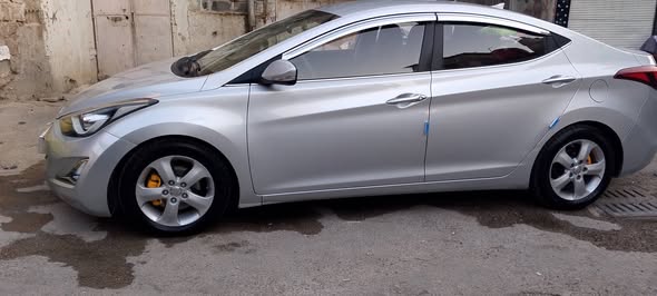 هيونداي افانتي 2015 - صورة 4