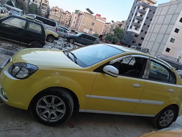 كيا ريو 2011 - صورة 2