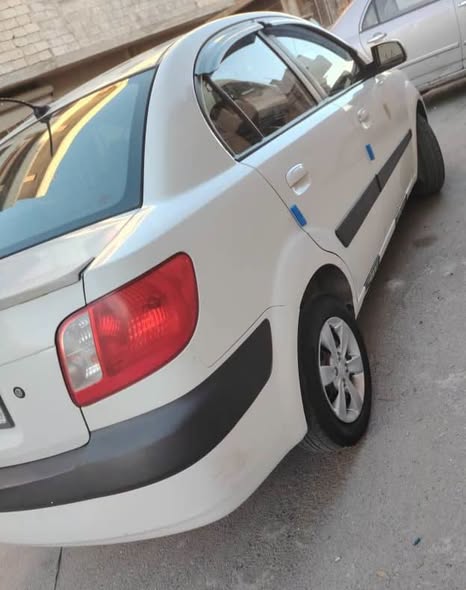 كيا ريو 2009 - صورة 4