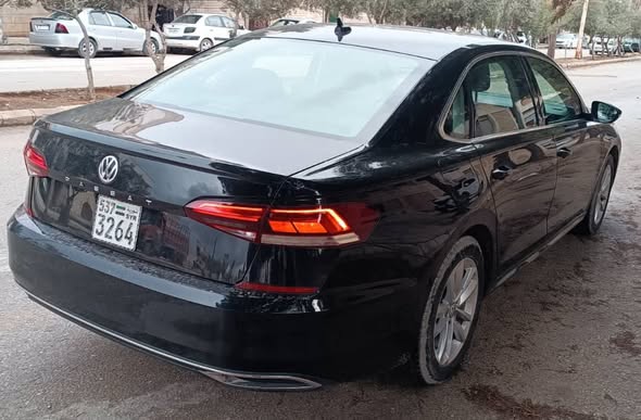 فولكس فاجن باسات 2021 - صورة 2
