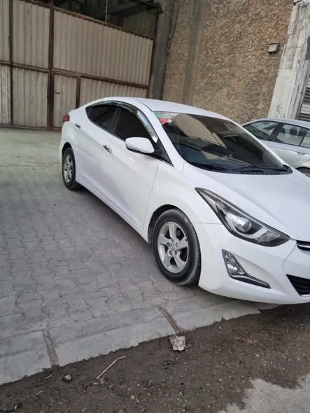 هيونداي افانتي 2016 - صورة 3