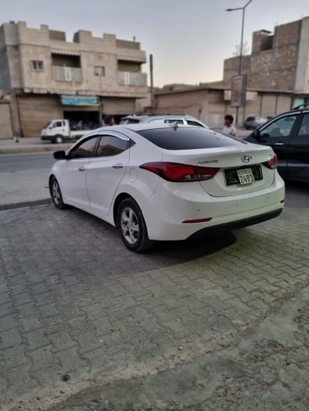 هيونداي افانتي 2016 - صورة 5