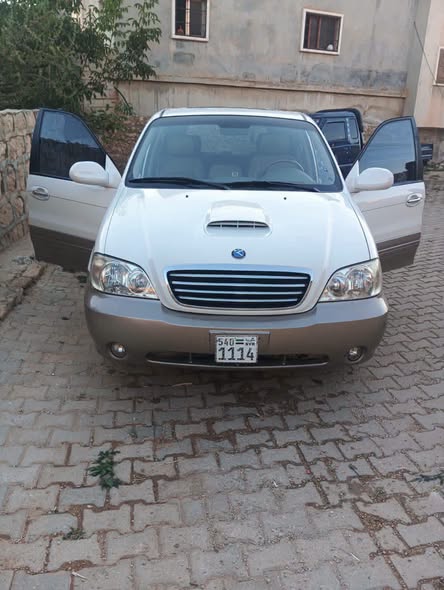 كيا كرنفال 2005 - صورة 2