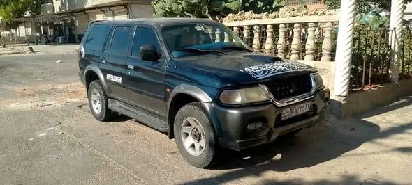 ميتسوبيشي باجيرو 2000 - صورة 1