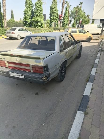 مازدا 626 1983 - صورة 2