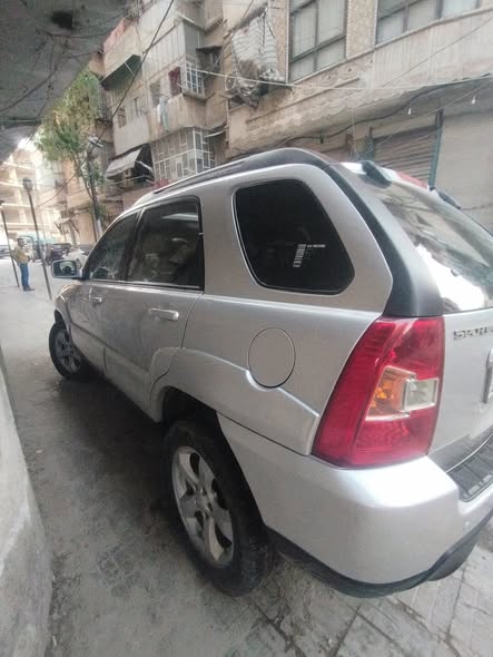 كيا سبورتاج 2010 - صورة 2