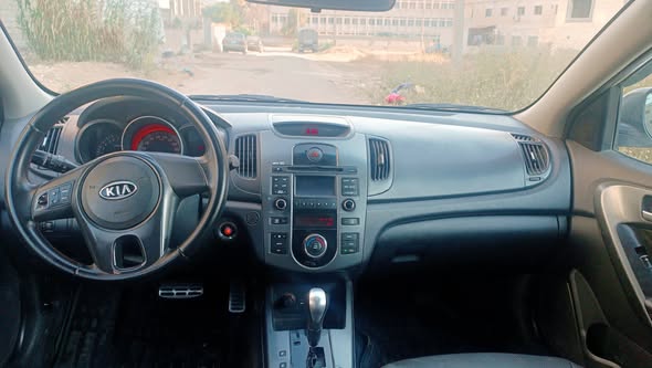كيا فورتي 2010 - صورة 5