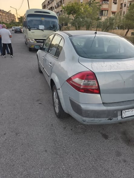 رينو ميجان 2005 - صورة 5