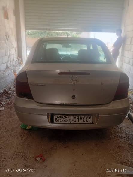 اوبل كلاسيك 2005 - صورة 2