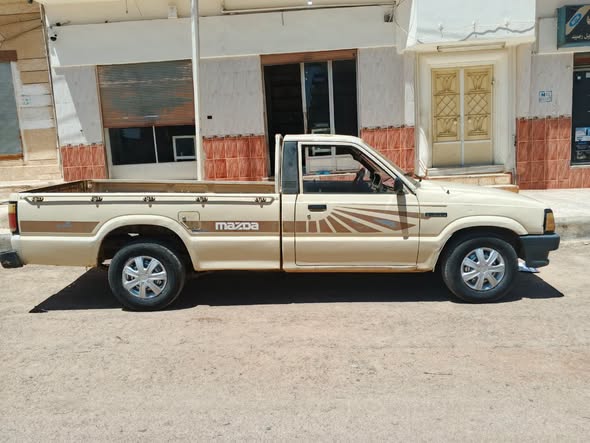 مازدا بيك أب 1993 - صورة 3