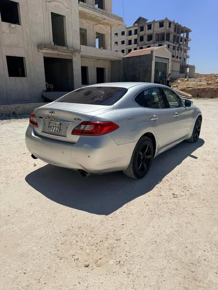 انفنتي M30 2013 - صورة 1