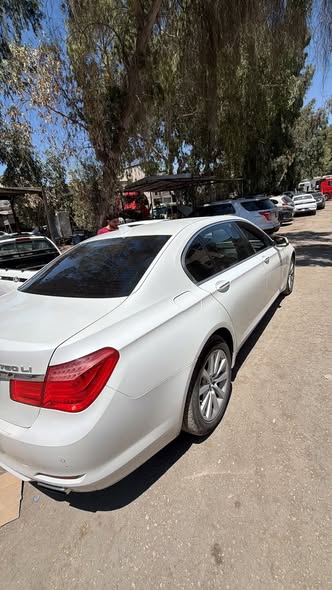 بي ام دبليو 740 2011 - صورة 2