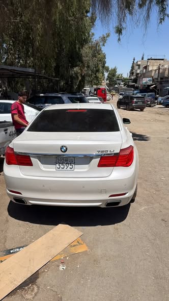 بي ام دبليو 740 2011 - صورة 4