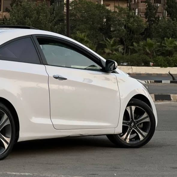 هونداي أفانتي 2014 - صورة 4