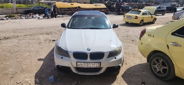 بي إم دبليو 320 2011 - صورة 2