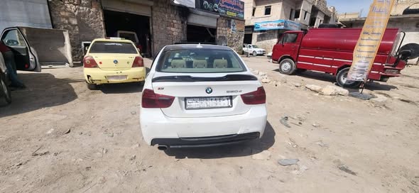 بي إم دبليو 320 2011 - صورة 4